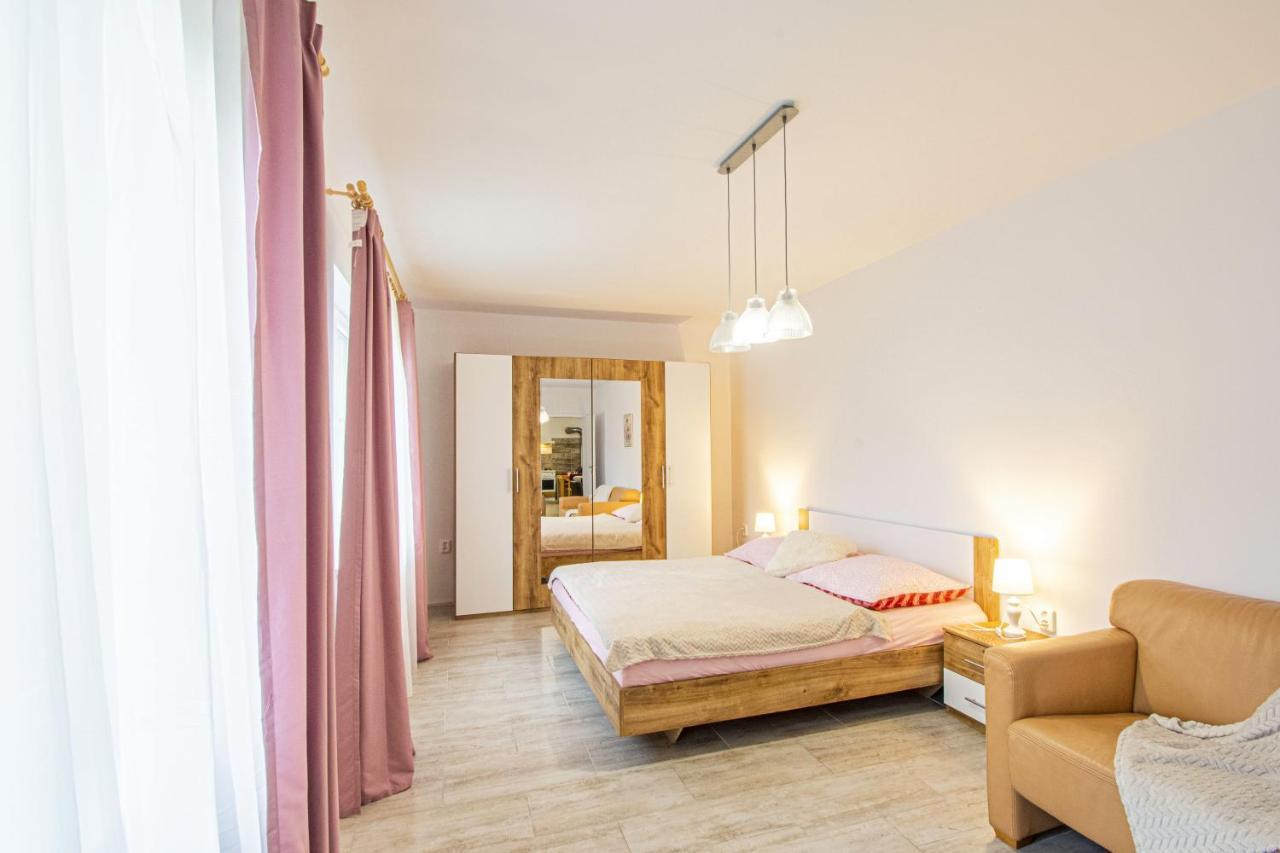 Velky Apartman Zlamanka Kroměříž Εξωτερικό φωτογραφία